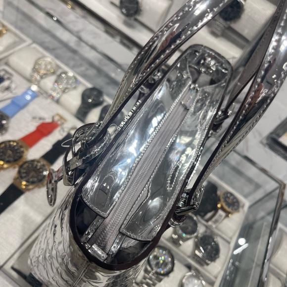 MICHAEL KORS Jet Set Extra-Small Patent Logo Debossed Convertible TZ Tote
Silver - Picture 13 of 16